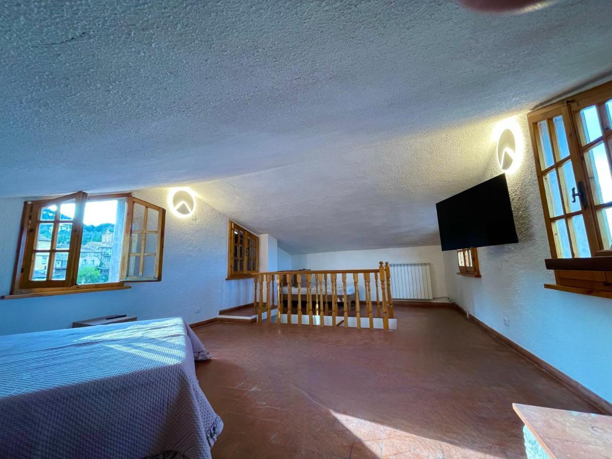 Le Vecchie Cantine Chianni Exteriör bild