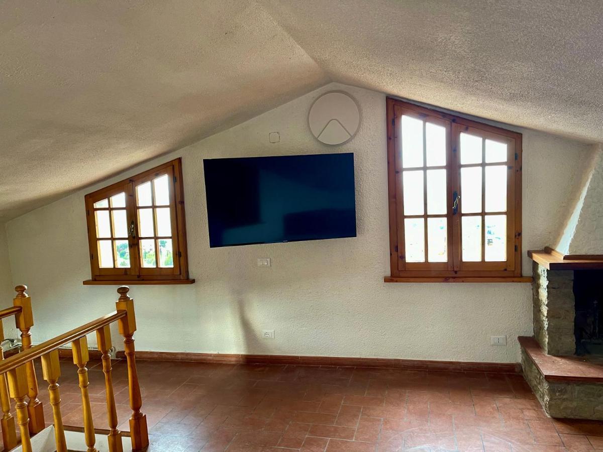 Le Vecchie Cantine Chianni Exteriör bild